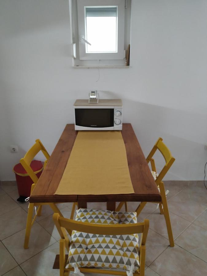 Studio Apartman Violeta II - 50M From The Beach Trogir Dış mekan fotoğraf