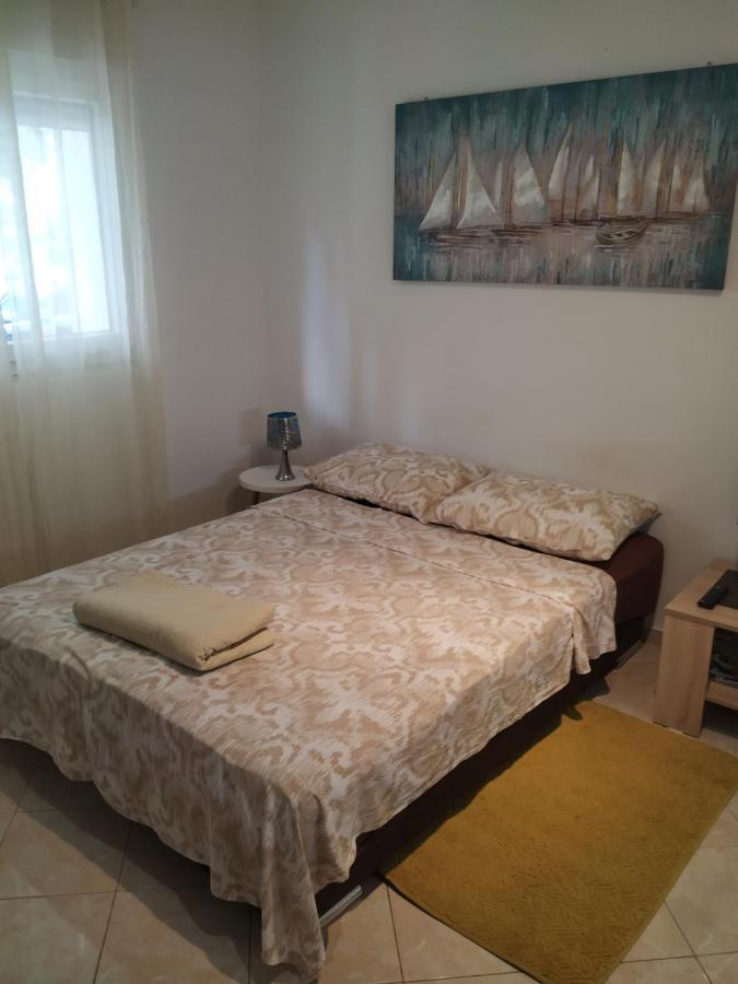 Studio Apartman Violeta II - 50M From The Beach Trogir Dış mekan fotoğraf