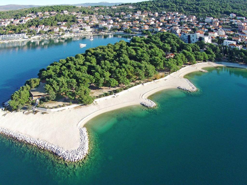 Studio Apartman Violeta II - 50M From The Beach Trogir Dış mekan fotoğraf