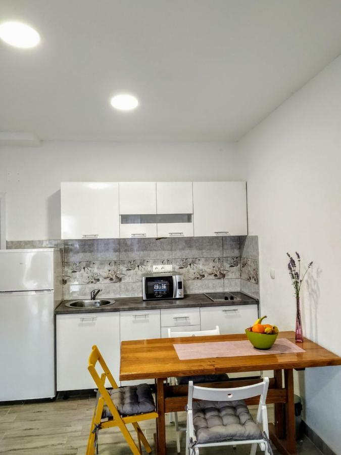 Studio Apartman Violeta II - 50M From The Beach Trogir Dış mekan fotoğraf